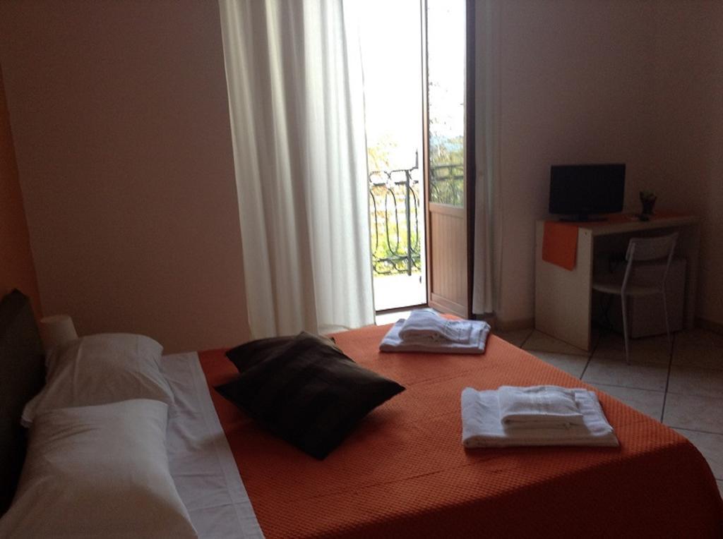 Platamone Rooms CTA Rom bilde